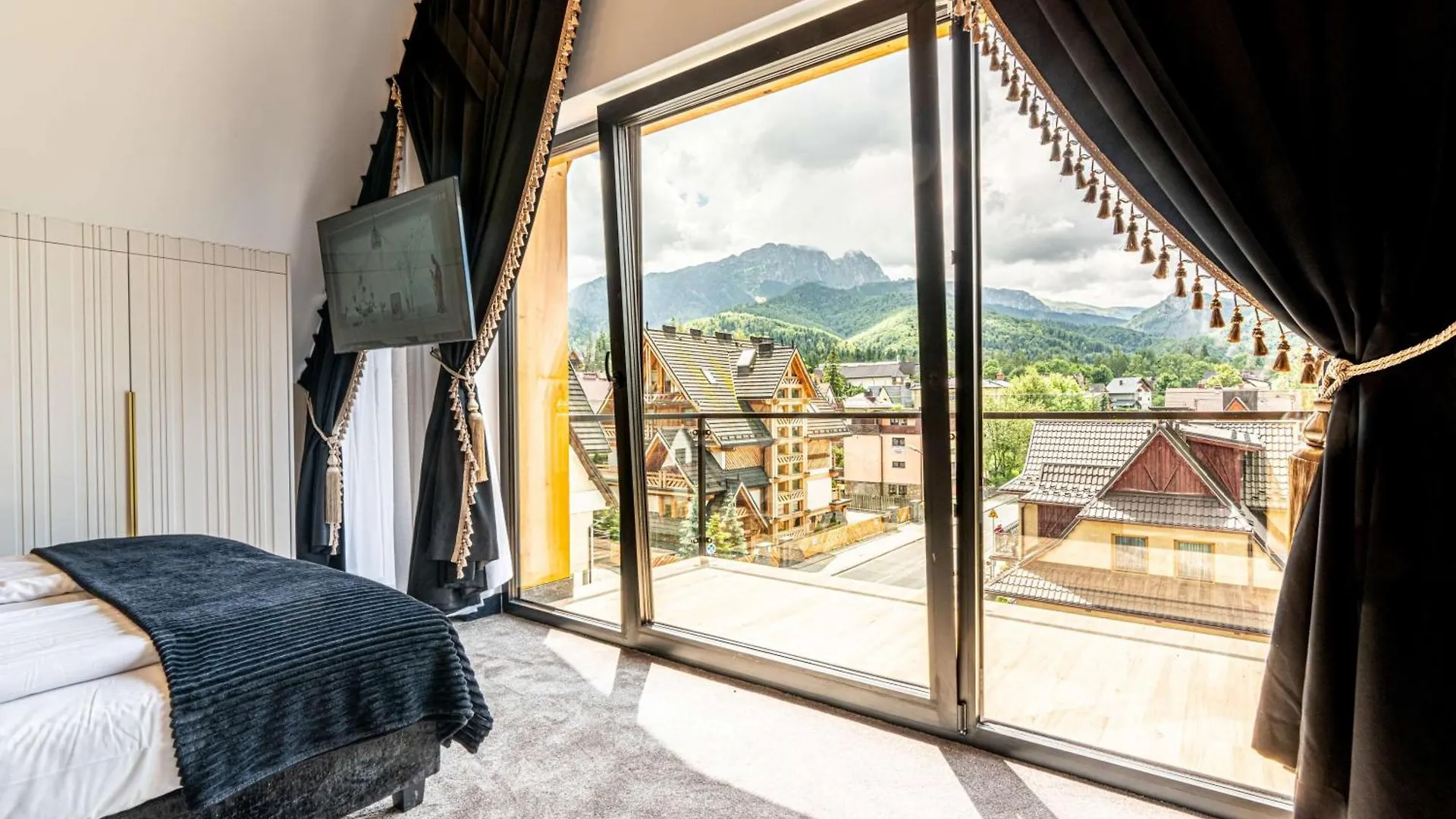 Zlota Residence & Spa - 500M Od Krupowek location
